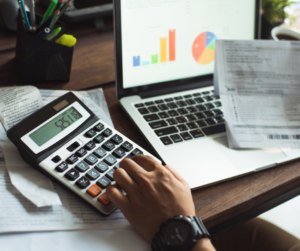 Aprenda a calcular o custo efetivo do empréstimo: proteja seu orçamento de surpresas